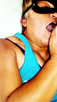 I Invite the Lady I Met at the Gym Over to My House and She Ends up Giving Me a Good Blowjob.