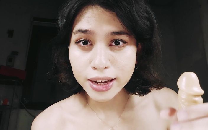 Dani The Cutie: मेरे सुंदर छोटे मुंह के अंदर वीर्य लंड हिलाने के निर्देश