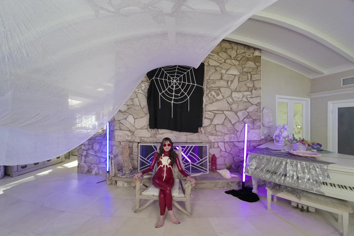 VRCosplayX: Madame Web a XXX Parody