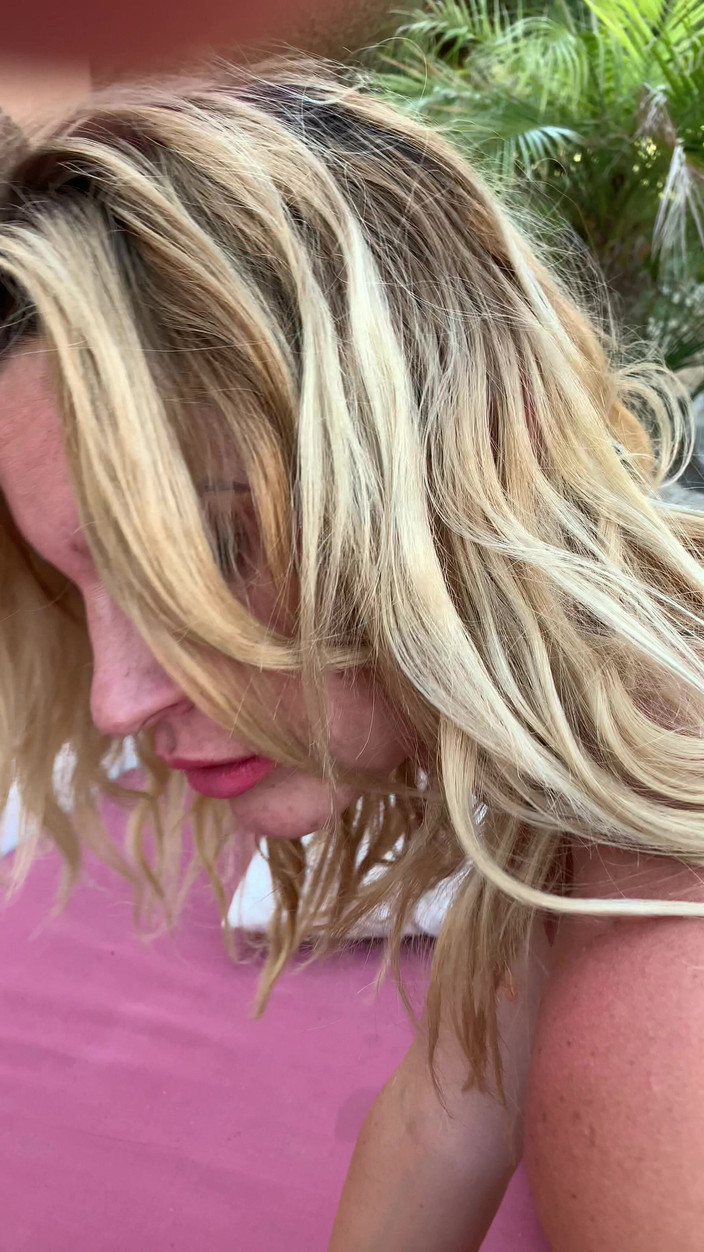 German amateur - 100% German hardcore videos: Blonďatá MILF saje ptáka v POV