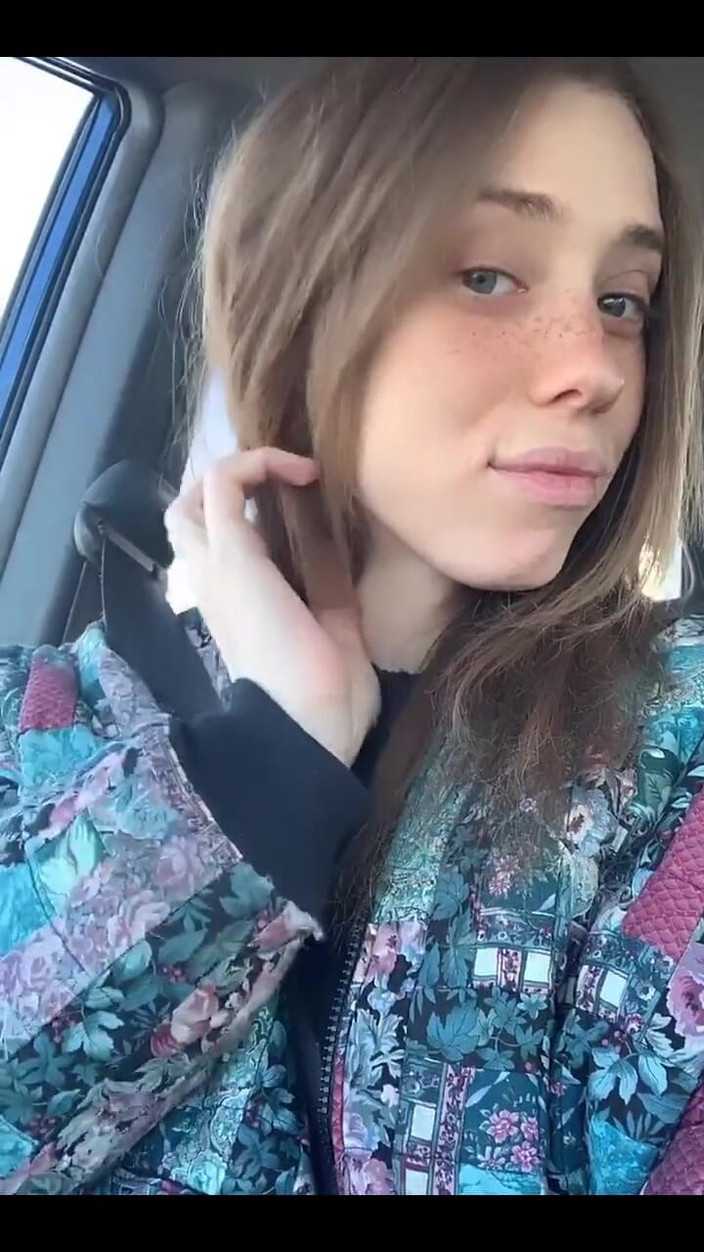 Tia Tizzianni Productions: 推特爱我直发！Y都认为什么？