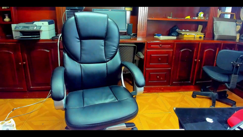 GymBabeXXX: Prințesa tatălui vitreg are orgasm