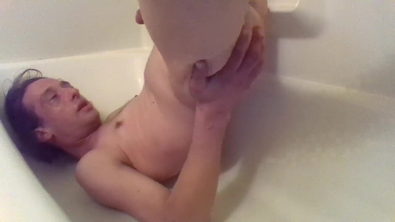LilTaste: My Own Piss and Giving Myself a Golden Shower