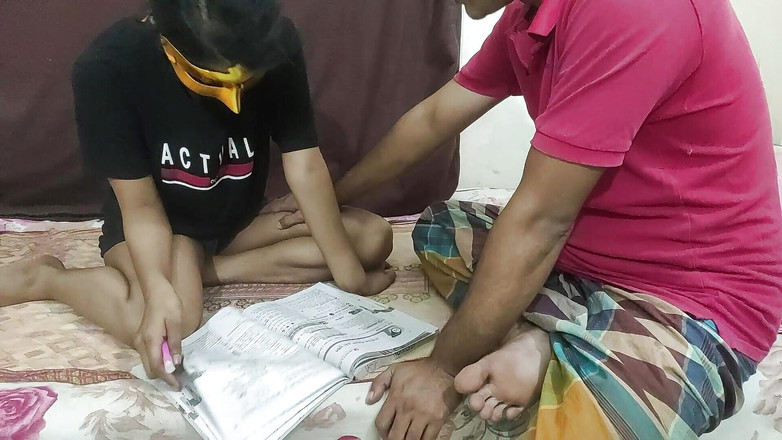 Sabina244: Ders çalışırken gerçek hintli kız