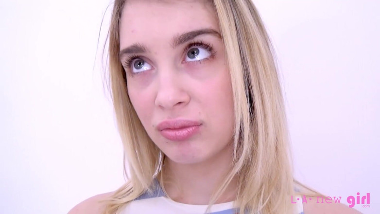 L.A. New Girl: Teenka odchází z focení naštvaná - vrací se polykat sperma z...