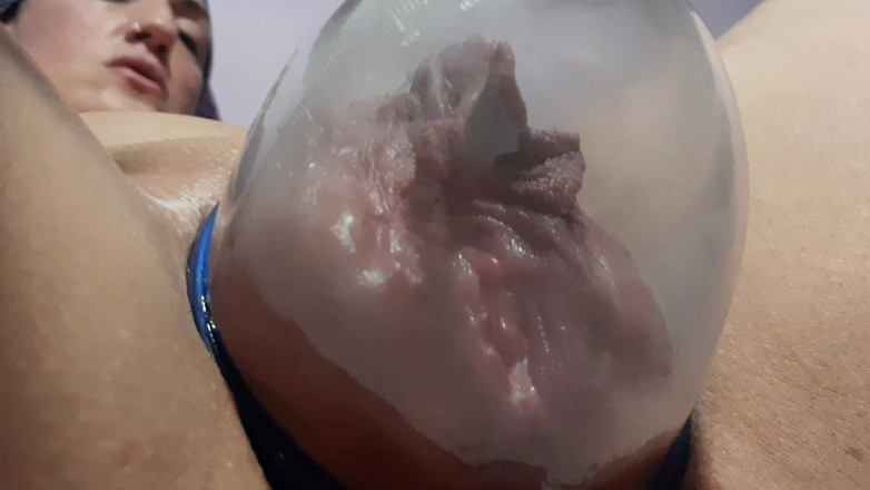 Danaxmuscles: Pizdă uriașă uimitoare pompată