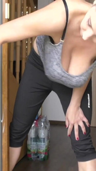 Washing Windows Without Bra