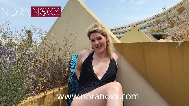 NoraNoxx: Cap D'agde - Regina lesbianelor cu sex oral
