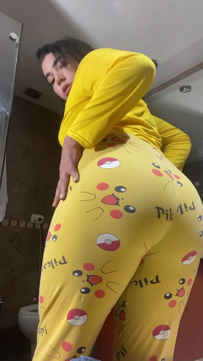 JessieRoss: Pack: Big Piss Wow