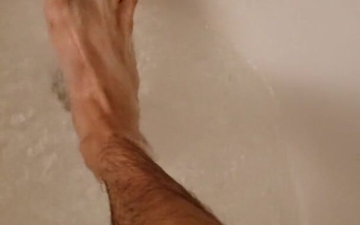 Z twink: Foot Rinse Hot Water in the Winter