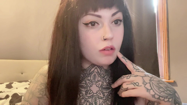 Miss Valentina: Findom Flip off