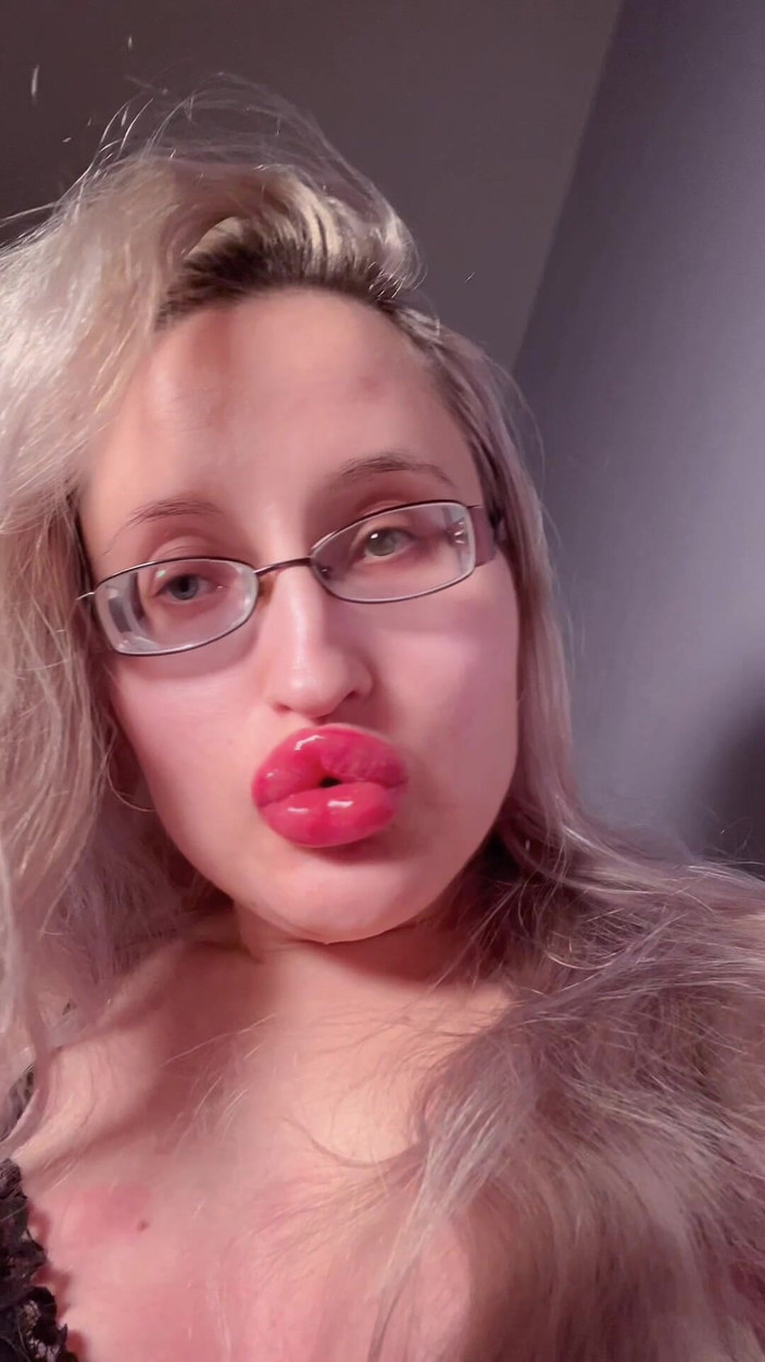 FinDom Goaldigger: Tua moglie non è niente perché ti sei innamorato della Findom...