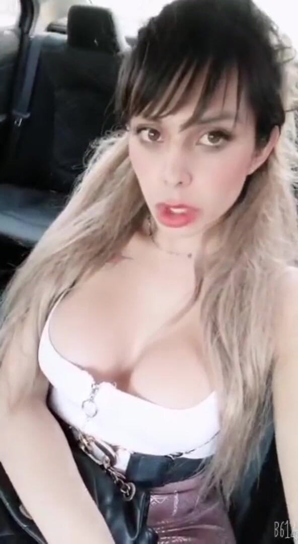 Barbietransxxxx: Trans in a forest anal sex condom