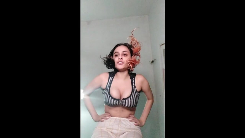 Ms Candy Bunny: Zabawa w chowanego