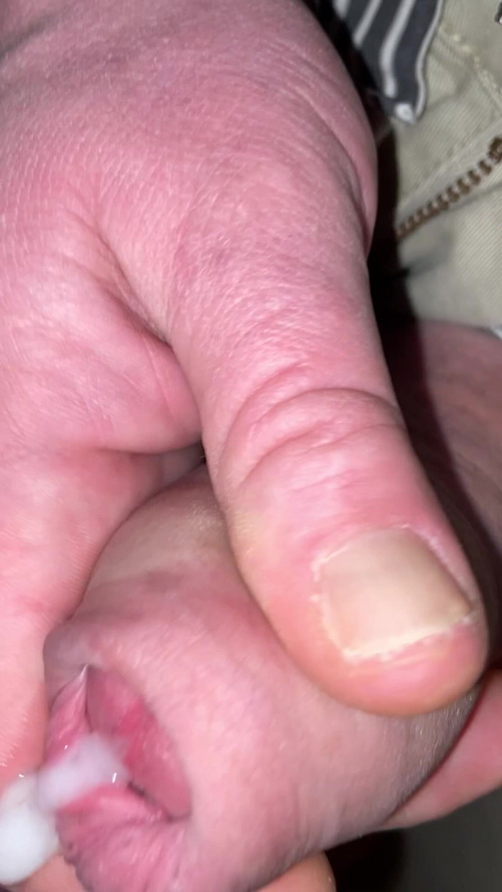 Foreskinguy: Yakın çekim büyük kafasıyla sıkı sünneti azdırıyor