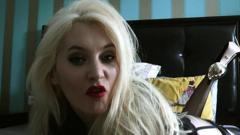 Goddess Celine: Fetish stoking dominan