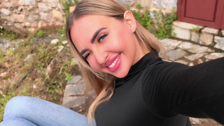 Goddess Lena: Kaki kotor saya untuk awak