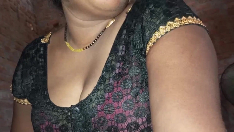 Auntixxx69: おばさんのプッシー好きはこのビデオを必見です