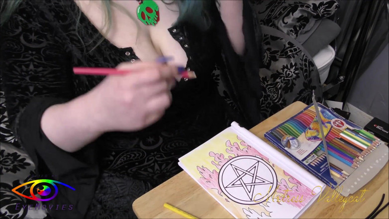 Mxtress Valleycat: Baphomet boyama kitabı asmr