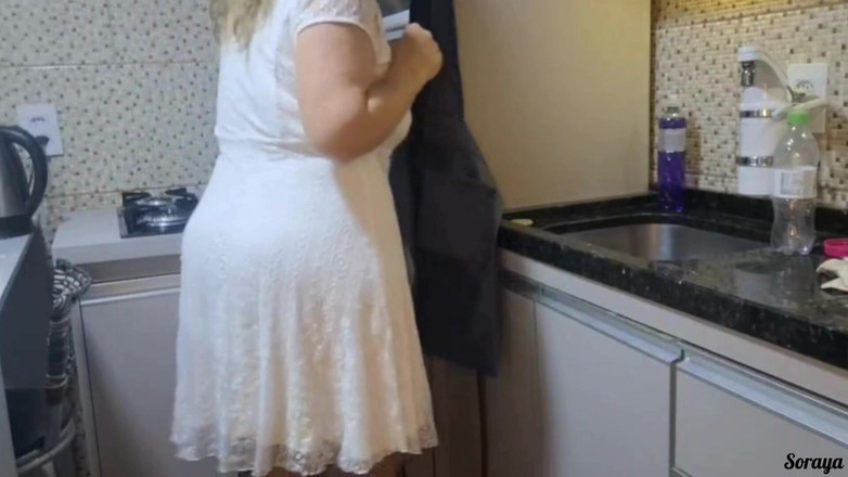 Girland milf: I Caught My Stepmother, Making Dinner Naked.