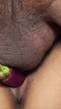 Adik tiriku dientot habis-habisan sama kontol besar dan brinjal!