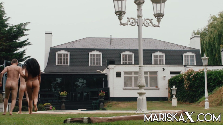 Mariska x: MARISKAX Mariska пустили паровозиком два мужика на улице