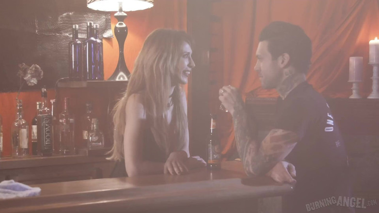 Burning Angel: Burning Angel - nádherná gotická holka Katrina Jade dostane její kundičku...