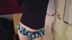 Joslin: Sissy Joslin danst in schattige bikini