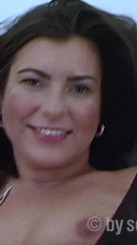 Fetiș cu mamă sexy Patcy se pișă