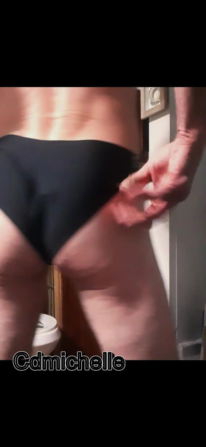 Cd Michelle lingerie: Crossdresser cdmichell v černých kalhotkách