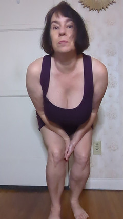 BustyBrendaxx: Una milf arrapata vuole che te la scopi così tanto!