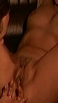 Porno retrò sesso anale con bruna sexy
