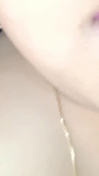 饥渴的叔叔操了邻居里的辣妹