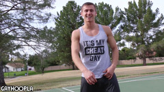 Gay Hoopla: Novo garoto universitário em forma sem cortes Max Markoff