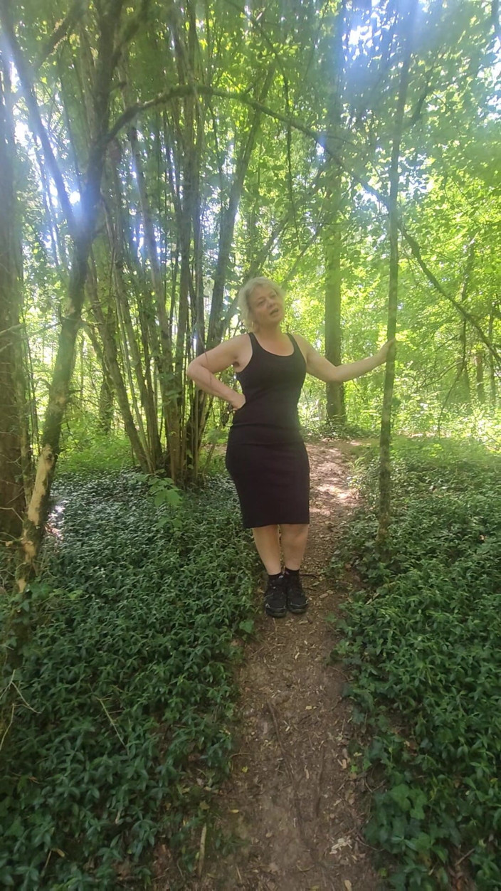Sofy13: Ein Kleiner Spaziergang Im Wald Auf Der Suche Nach Einem...