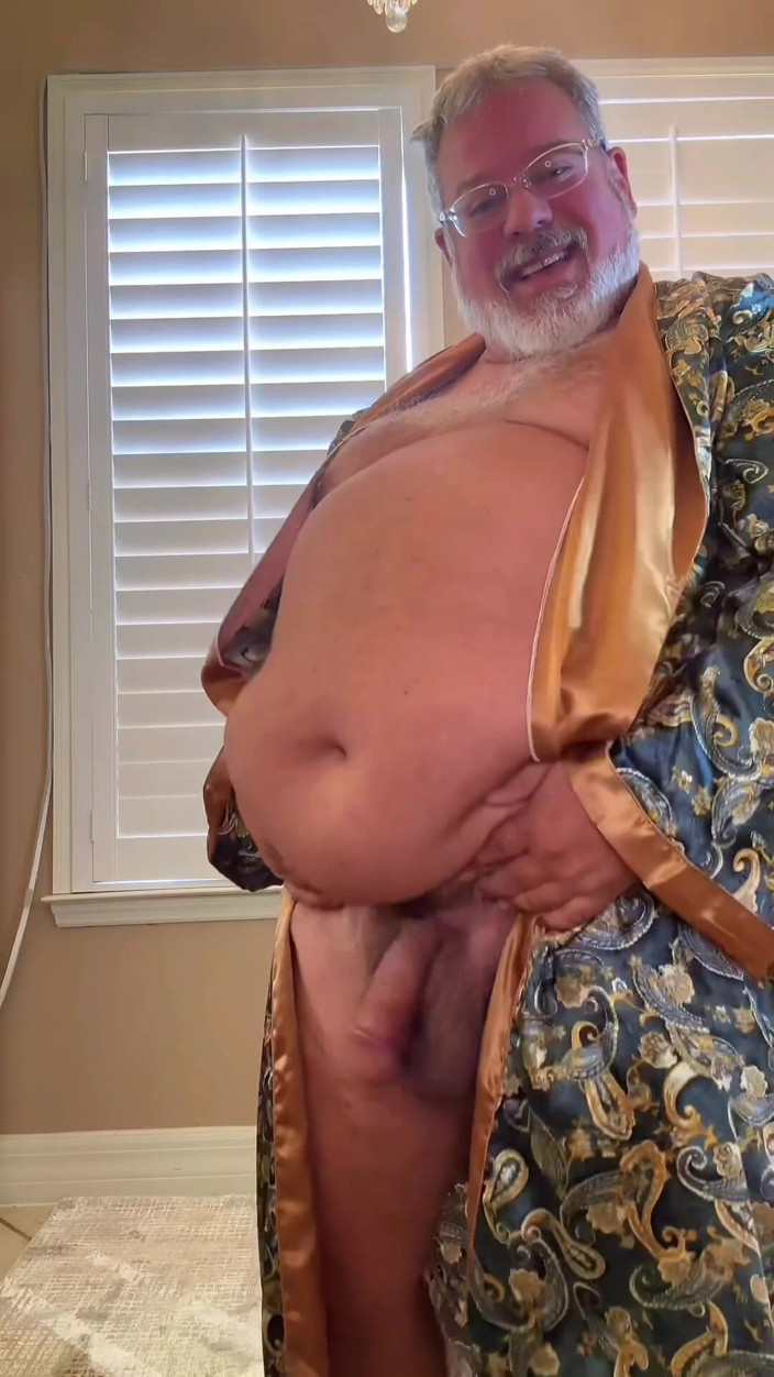 Hand-Free-Daddy-Chub: Nahý medvěd tanečnice s velkým břichem Poskakuje na lyžáku Ano...