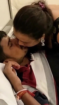 Desi bhabi ou la fille dans la chambre d’hôtel