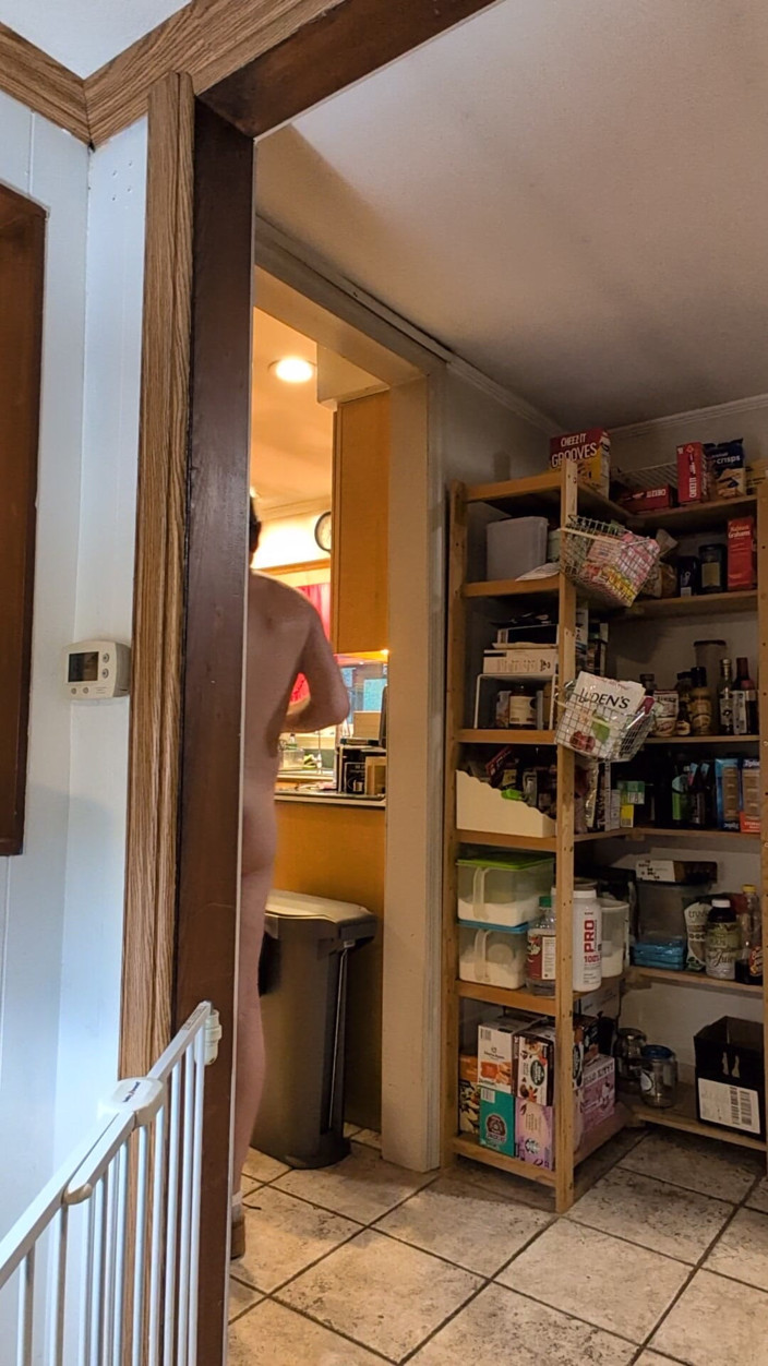 Hung Grandpa: Montag