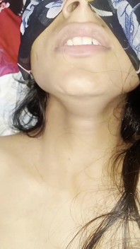 Indischer junge hebt seine Desi-FREUNDIN am arm und harten sex und hartes fuk und fick im dogy style