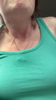 Topless krijgen op de passagiersstoel, het bevroor uit en ik wilde een laagje nemen.