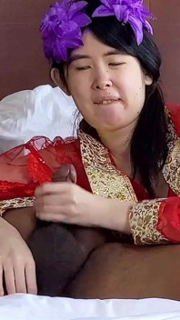 Chińska księżniczka z dynastii Ming uwielbia ssie czarnego kutasa starring Alexandria Wu