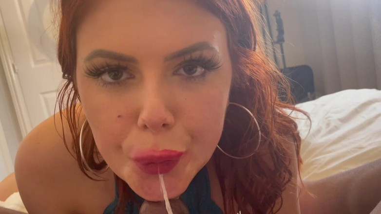 jasminebrooks: Deep Throating on Interracial Cock