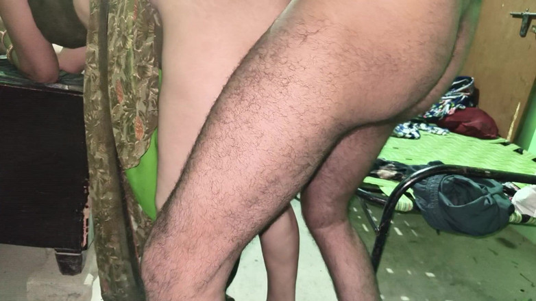 Village studio: Sesso duramente ravvicinato in Pecorina con il marito