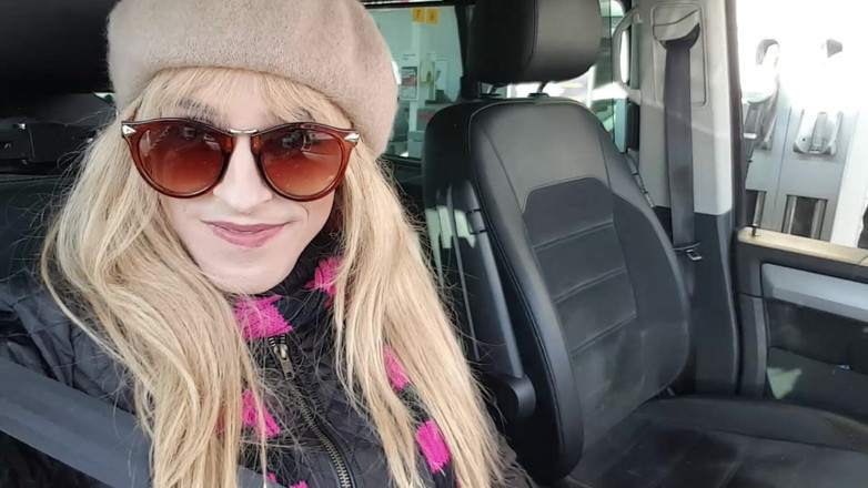 TV_Helena: Cios podczas jazdy i wytryski w kawie