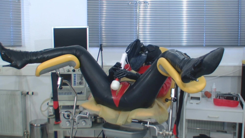 Rubber & Clinic Studio - 1ATOYS: Getah melancap berat dengan gasmask
