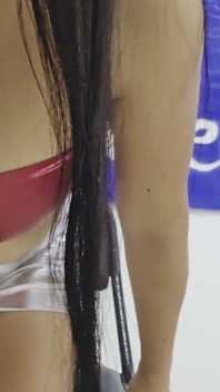 Sedenta Latina MILF Não Pode Parar De Brincar Com Seus Grandes Ativos Naturais - Intensa Fantasia Solo