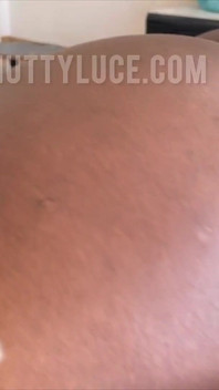 Ebenholz-solo-anal-backshots