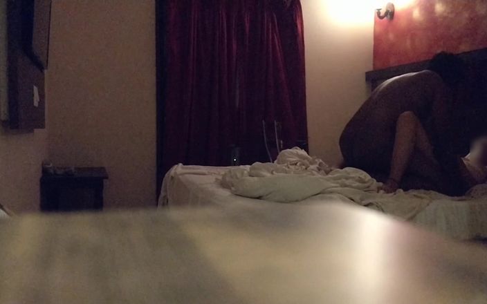 Trisha Hotness: Cam2 đụ nhà truyền giáo mạnh bạo đập vào âm hộ của cô ấy