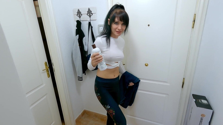 MrPussyLicking: Squirting estremo!! Sexy vicino tradisce il marito!