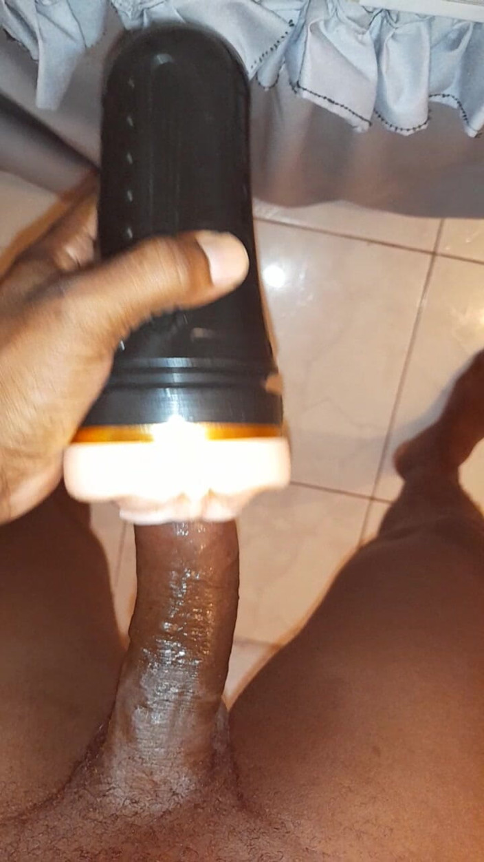Islandvibes69: Jerking off S11 E5